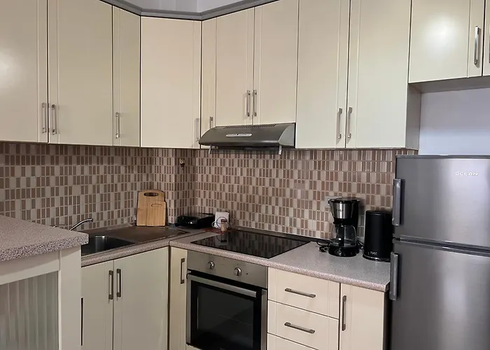 Andi Seaview Apartments